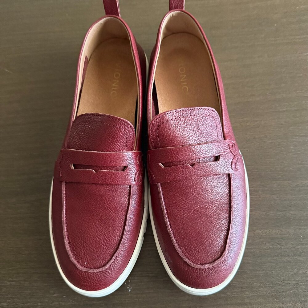 NIB Vionic Uptown Penny Loafer Syrah Sz. 11 - Picture 3 of 7